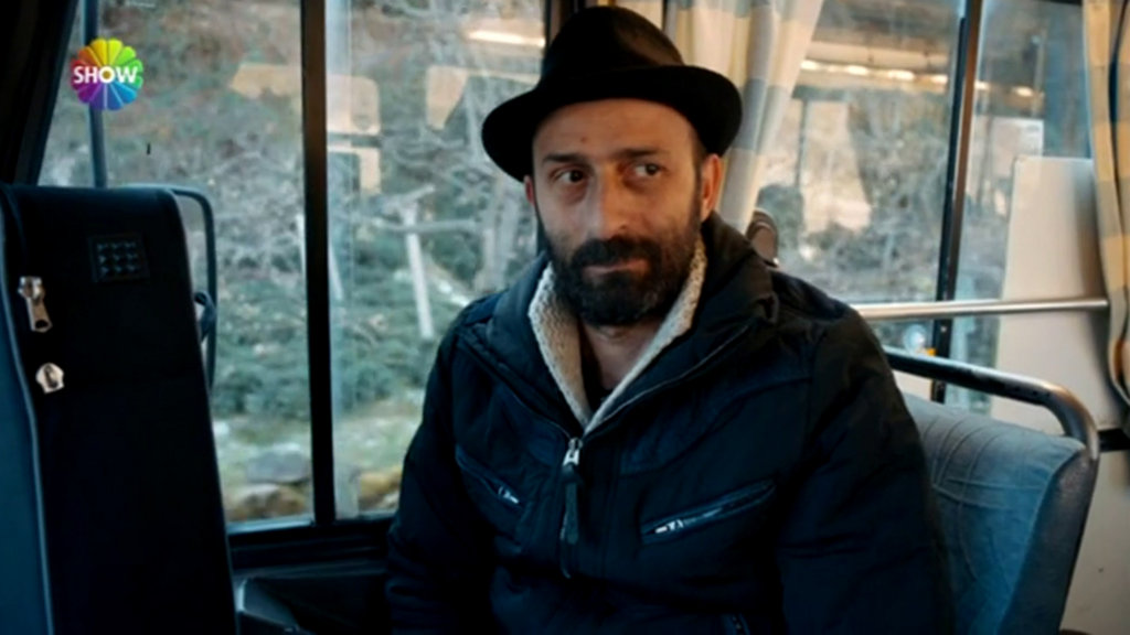 Sevdaluk / Yaşar Kurt Tayyar'ın minibüsünde! 