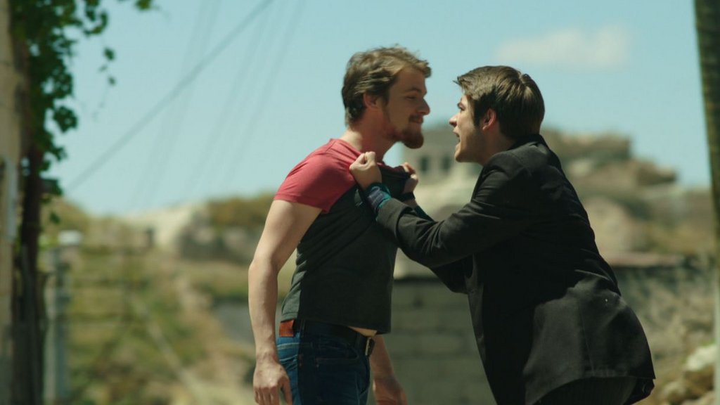 omer ile mustafa ayse icin karsi karsiya showturk tv