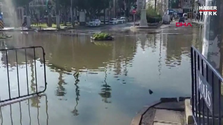 Hatay İskenderun sahilini basan deniz suyu çekildi Video