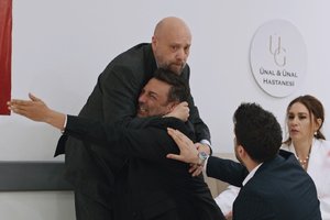 Kızılcık Şerbeti 101. Bölüm Fragmanı