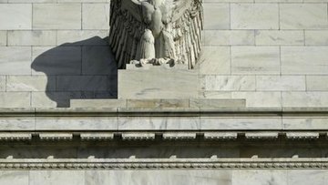 Piyasalarda sert hareketlilik sürdü