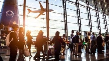 Turizm gelirleri ikinci çeyrekte geriledi