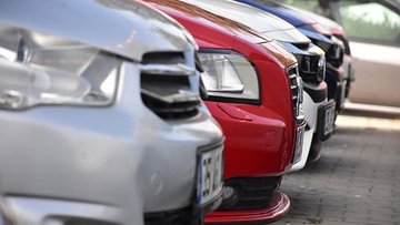 "Otomotiv pazarı yıl sonunda yüzde 20 daralabilir"