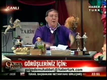 Teşhir ve röntgencilik üzerine bir oyun! 5