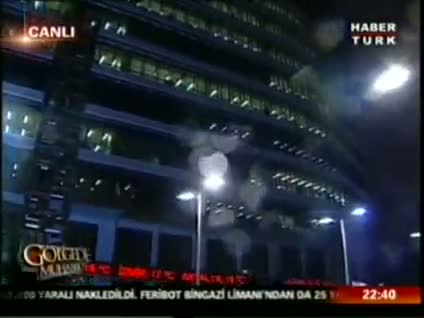 Teşhir ve röntgencilik üzerine bir oyun! 3