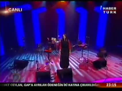 Grup Neyse ve Birsen Tezer, Ses Bir Ki Üç'e konuk oldu (01)