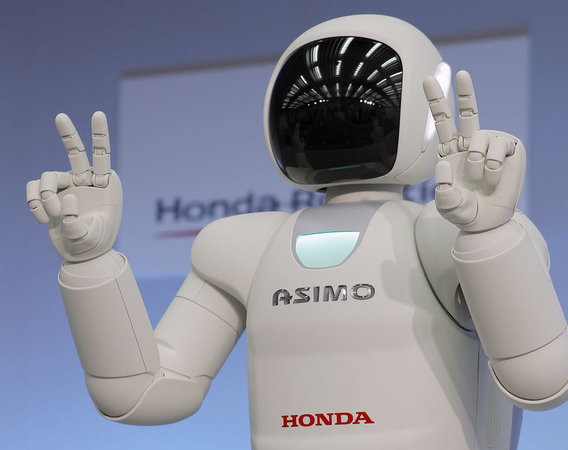 Asimo artık tek ayakla zıplayabiliyor