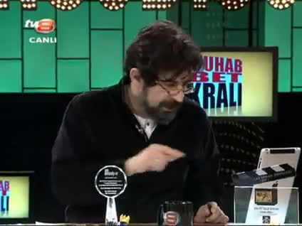 Barbaros Şansal eşcinsel olduğunu açıkladı