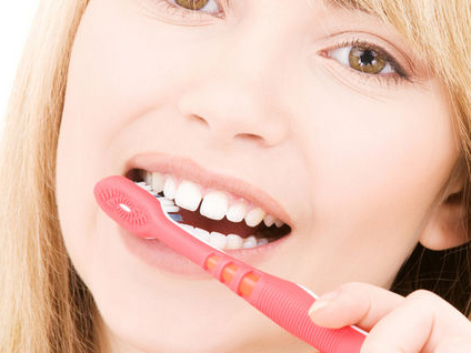 Her eksik bir diş için '1 implant' mı? Tedavi kimlere uygulanabilir?