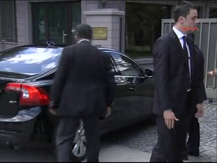 Leyla Zana'nın Başbakanlık konutuna gelişi