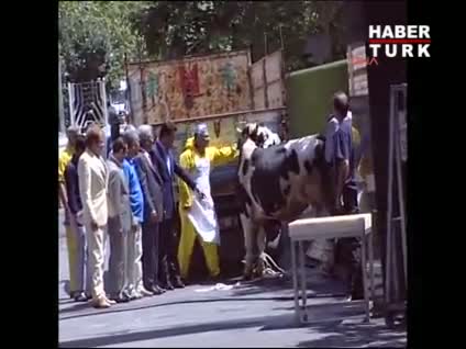 Polat ailesinden şükür kurbanı!