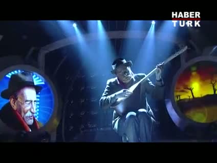 Cem Kılıç'ın Aşık Veysel taklidi duygulandırdı!