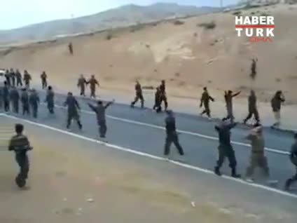 Kürt askerler Suriye'ye böyle geçti!