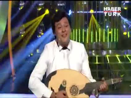 Cem Kılıç'tan Çoşkun Sabah taklidi!