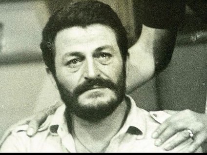 Tiyatronun "Müşfik" sesi sustu!