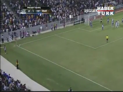 Beckham kornerden affetmedi!