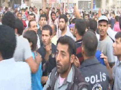 Akçakaleliler kaymakamlığa yürüdü!