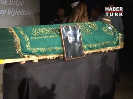 Erol Günaydın son yolculuğuna uğurlanıyor