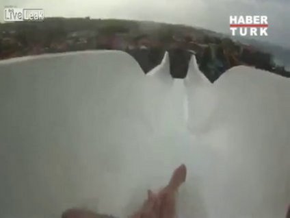 İşte dünyanın en korkunç su kayağı!