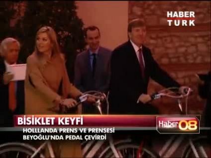 Kraliyetin İstiklal'de bisiklet turu!