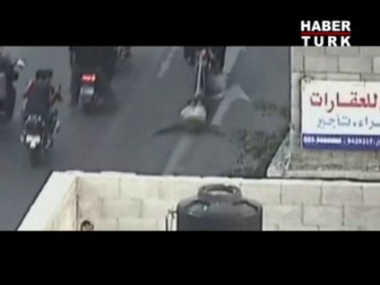 İsrail 'ajanlarını' öldürüp sokakta böyle sürüklediler