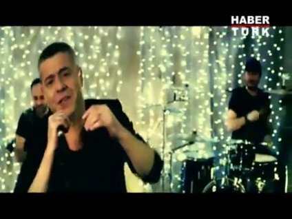 Levent Yüksel'in yeni albümünün ilk klibi Topyekûn!