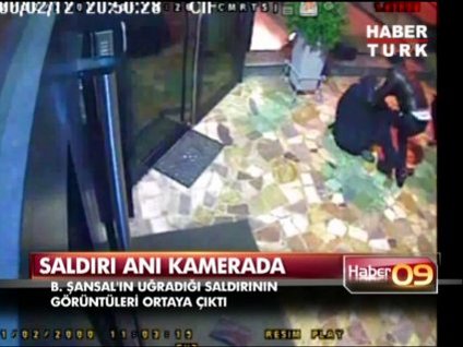 Modacının saldırıya uğradığı o anlar!