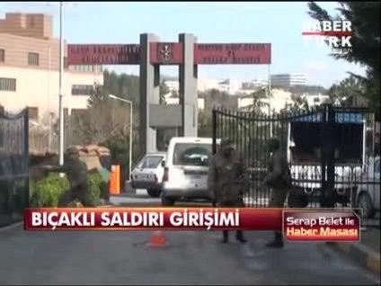 Askere bıçaklı saldırı
