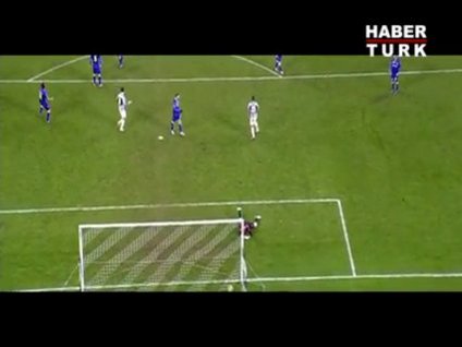 Mesafe tanımayan gol!