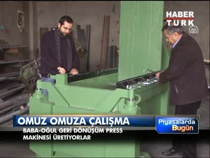 Baba-oğul omuz omuza