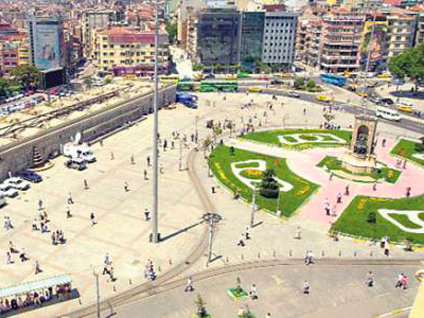 Taksim yayalaştırma  projesi yavaşlayacak mı?