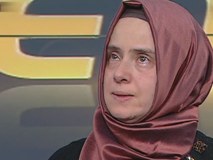 Canlı yayında gözyaşlarını tutamadı