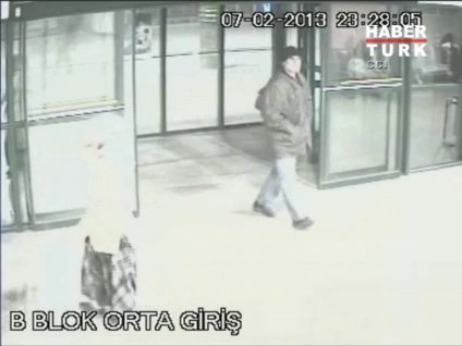Katil zanlısı güvenlik kamerasında!