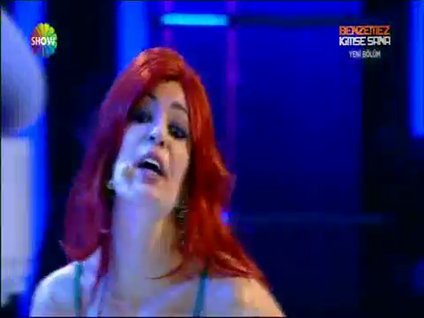 Asuman'dan Yıldız Tilbe taklidi!