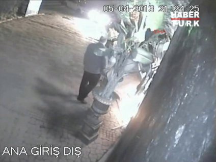 Olgun Peker'i vuran kişi kamerada!