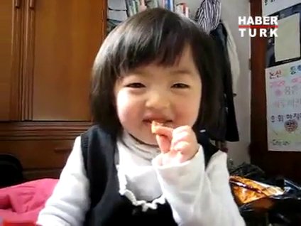 Şu tatlılığa da bakın!