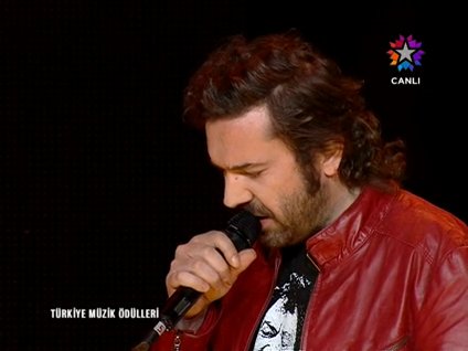 Müslüm Gürses'i unutmadı!