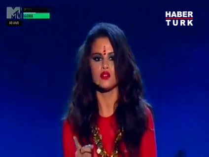 Selena Gomez fırtınası!