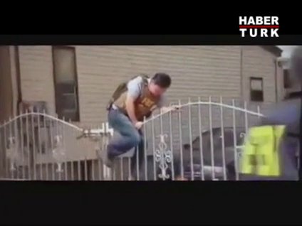 Dünyanın dalga geçtiği an!