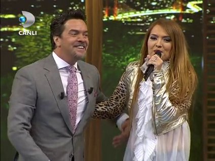 Demet, Beyaz'ı oyuna getirdi!