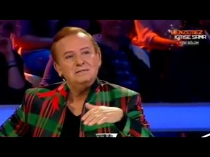 "Kuşuma bakmak ister misin?"