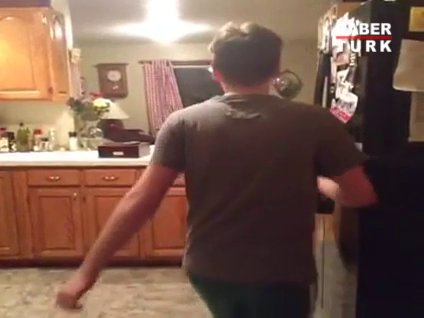 Kafasını yok etti!