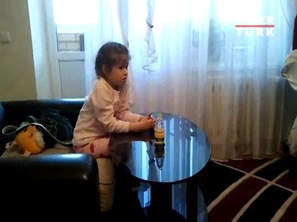 Babası neye uğradığını şaşırdı!