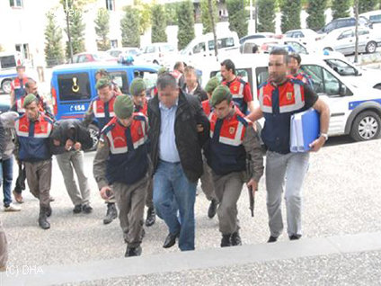Sahte polis çetesi yakalandı