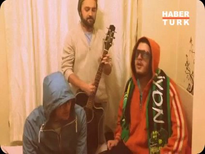 Akhisar Bld. taraftarından müthiş marş!