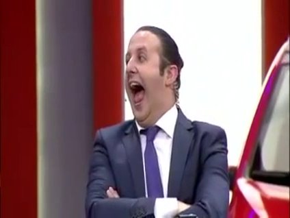 Eşini kendine ayırdı!