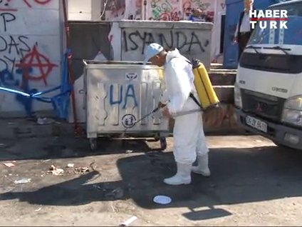 Gezi parkı'nda ilaçlama yapıldı