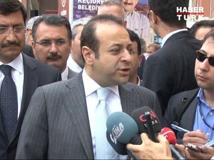 Bakan Bağış AP'nin açıklamasına tepki gösterdi