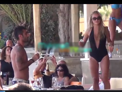 Fenerbahçeli futbolcular tatilde