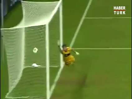 Suarez'den muhteşem frikik golü!